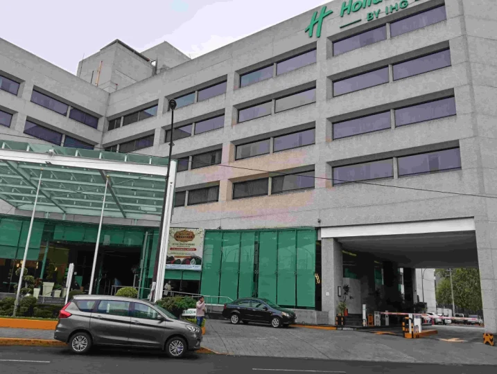 Zona de estacionamiento Holiday Inn Mexico City Plaza Universidad